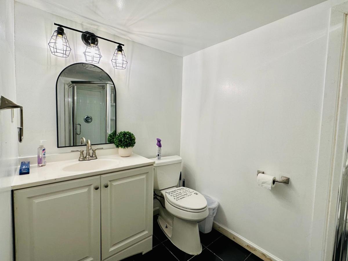 Campu'S Basement Studio W/ Private Entrance Cherry Hill Exterior photo